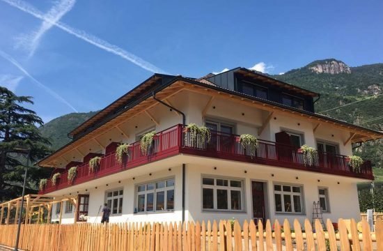 schöne Balkone in Südtirol
